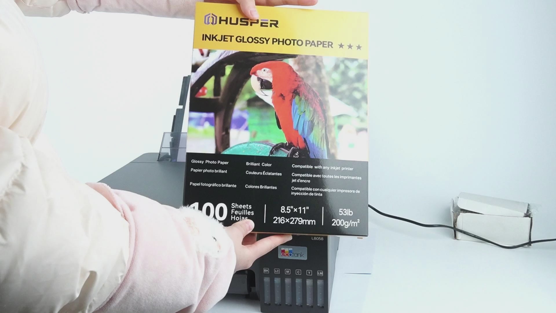 HUSPER Inkjet Glossy Photo Paper 100 Sheets 8.5x11 Inches 53lb Professional Photographic Paper Compatible with Dye Ink Printers 200GSM Instant Dry